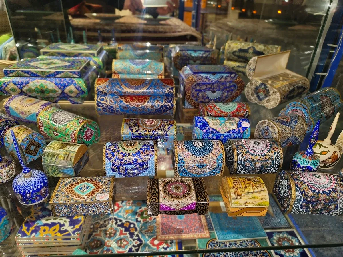 Foto 1 von Artisanat D'Iran