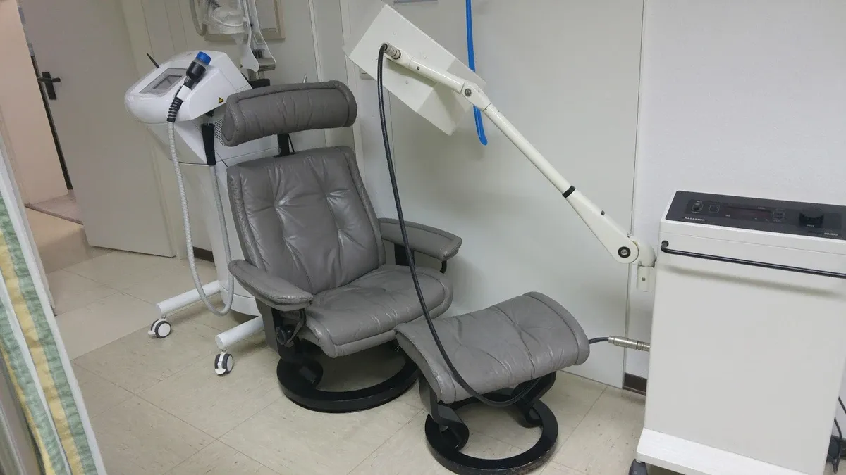 Foto 1 von Dr. Farid Bazgar