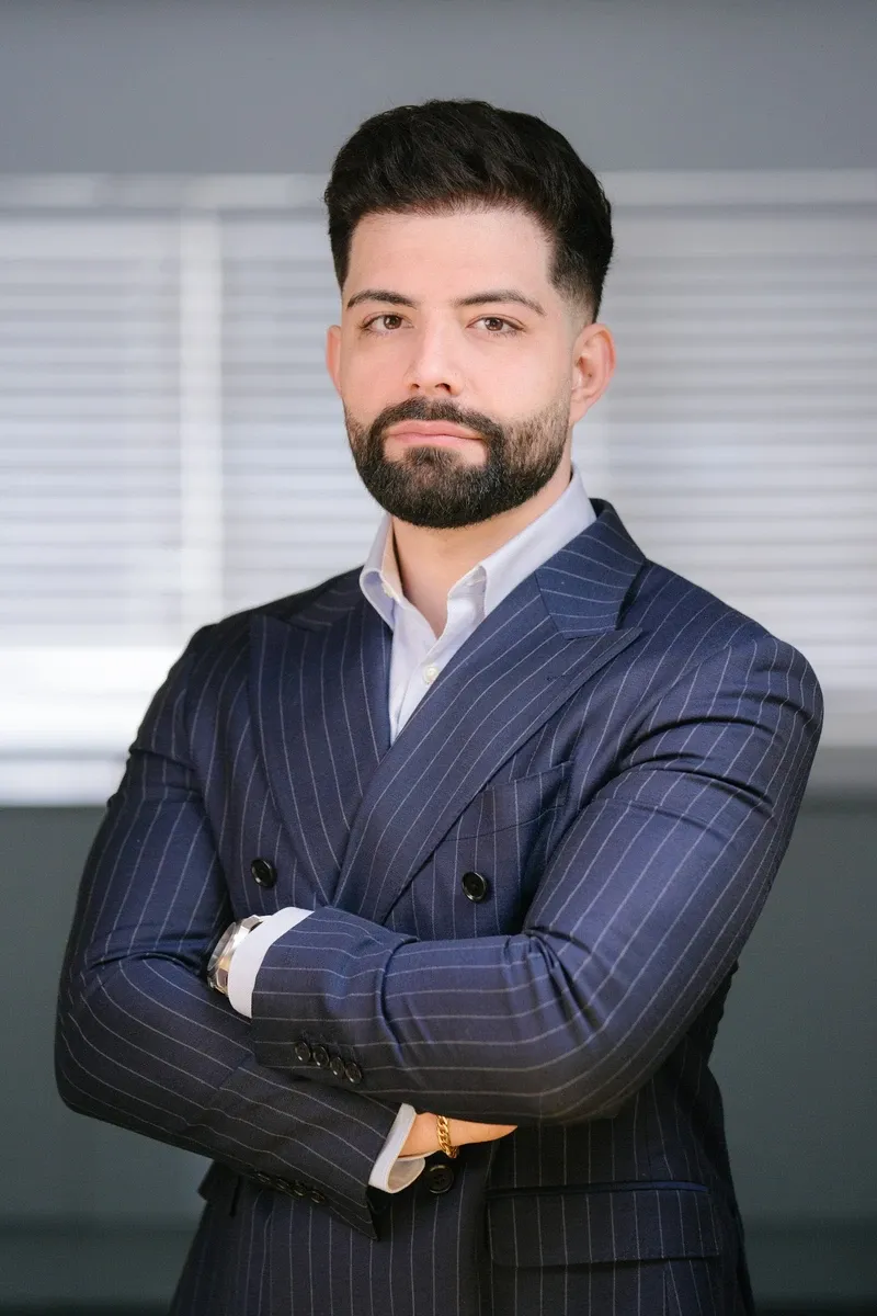 عکس ۱ از میلاد شجاعی