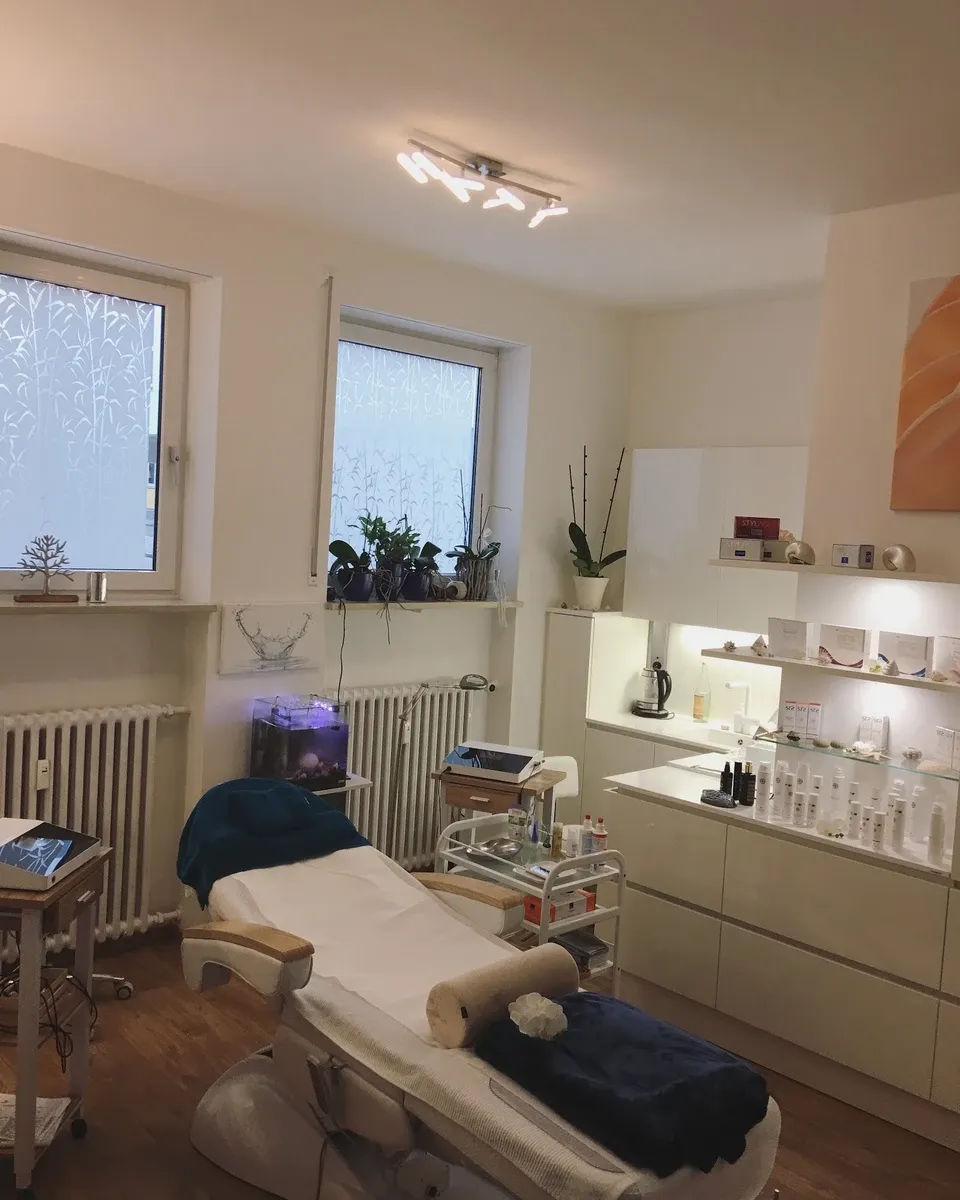 عکس ۱ از مطب زیبایی سعیده کرشیر- نصیربیگی