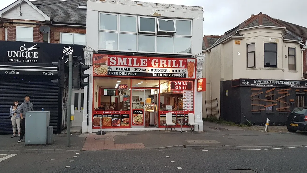 عکس ۱ از Smile Grill