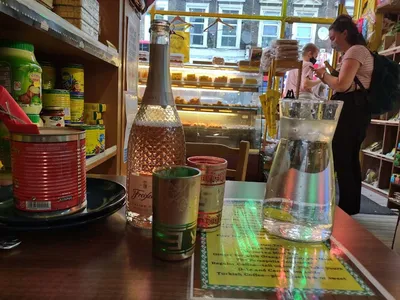 Foto 4 von Persepolis Supermarket and Restaurant