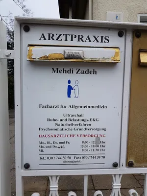 Photo 2 of Dr. Mehdi Bozorgizadeh