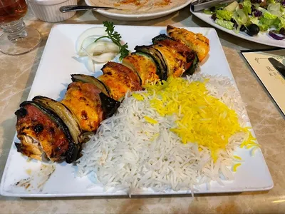 Foto 2 von Rumi's Restaurant