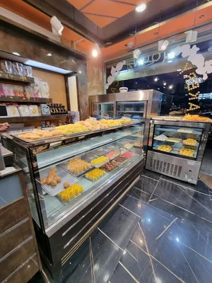 عکس ۳ از Youna Patisserie & Bakery