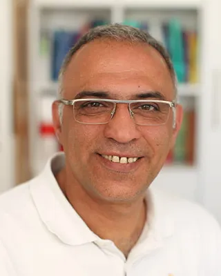 Photo 3 of Dr. Amir Mofid & Siamak Radmehr