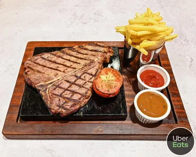 Foto 3 von Sirous Restaurant, Steak House and Persian Speciality Restaurant