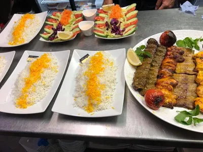 Foto 2 von Dehkadeh Persian Cuisine