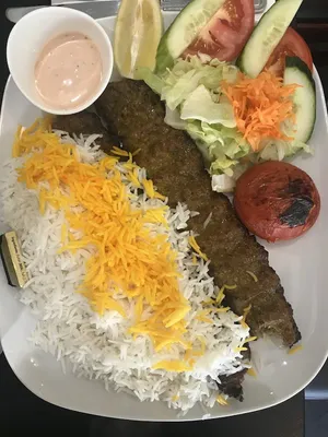 Foto 4 von Dehkadeh Persian Cuisine