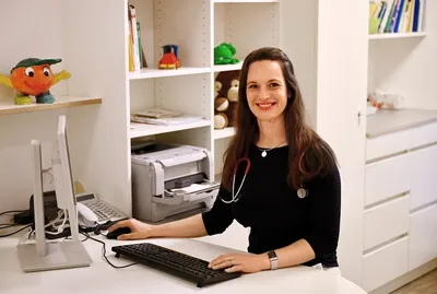 عکس ۴ از Dr. Mina Mameghanian