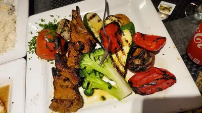 Foto 7 von Ravagh Persian Grill