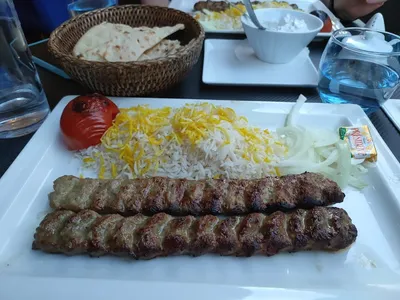عکس ۴ از Guylas