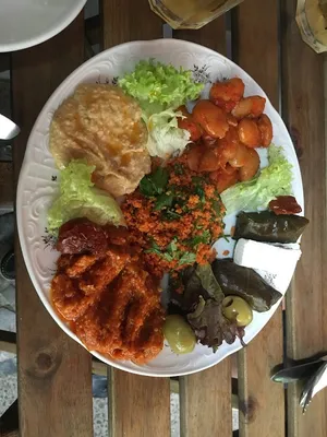 عکس ۵ از کافه رستوران کارامینا