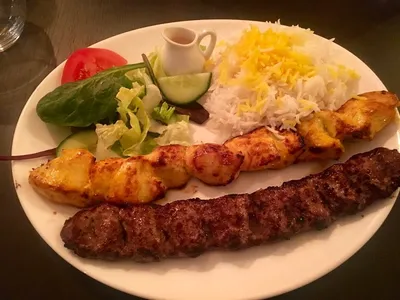 Foto 2 von Caspian Restaurant