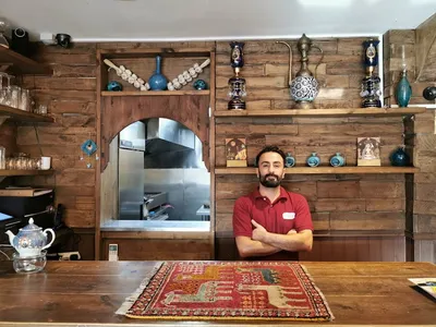 Foto 4 von LOGHMEH