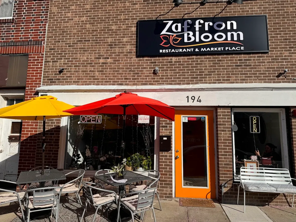 عکس ۱ از Zaffron Bloom